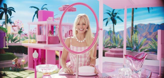 Margot Robbie en la película 'Barbie'