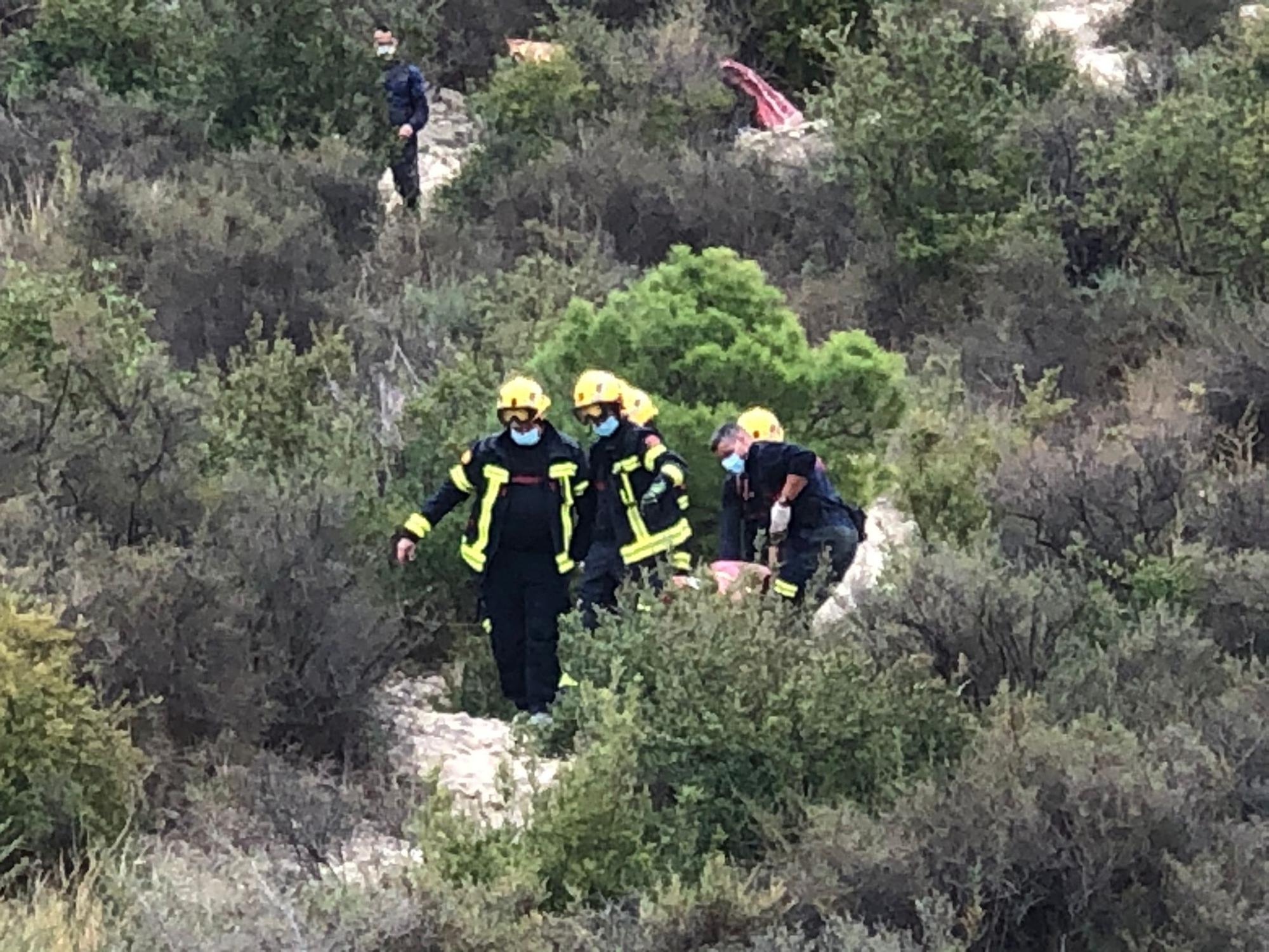 Los bomberos rescatan a una senderista en la Serra Grossa