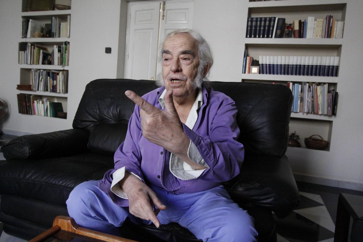 AGUSTIN GARCIA CALVO, POETA, ENSAYISTA Y FILOSOFO. PREMIO NACIONAL DE ENSAYO Y PREMIO NACIONAL DE LITERATURA DRAMATICA. ENTREVISTA