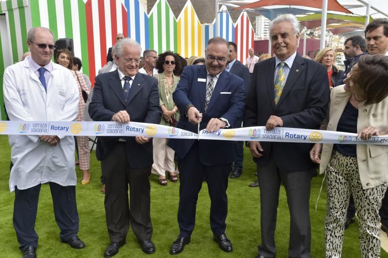 Inauguración de la "terraza solidaria" en el Mater