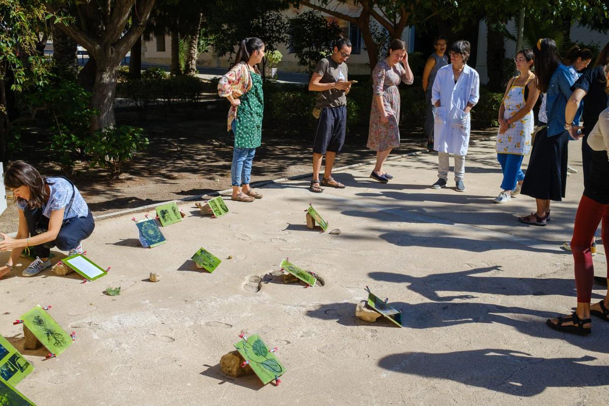 Taller sobre bioarte realizado por Almudena Romero en el Open Art del pasado año.