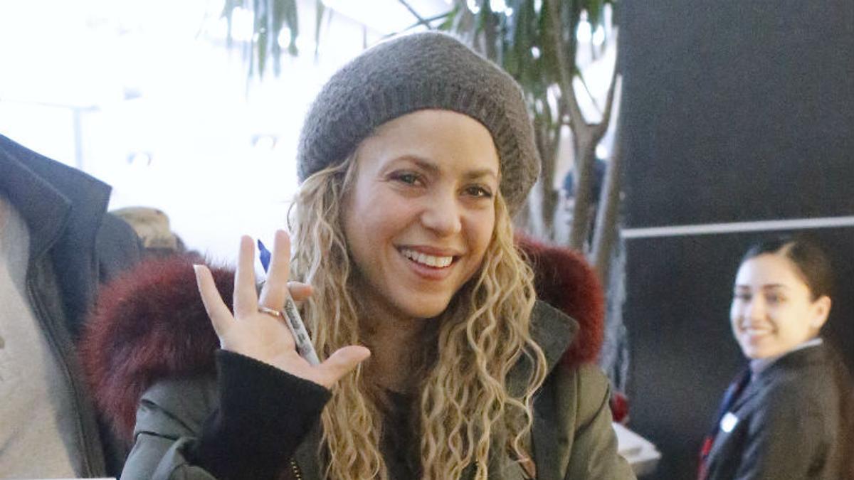 Shakira a su llegada al aeropuerto de Barcelona