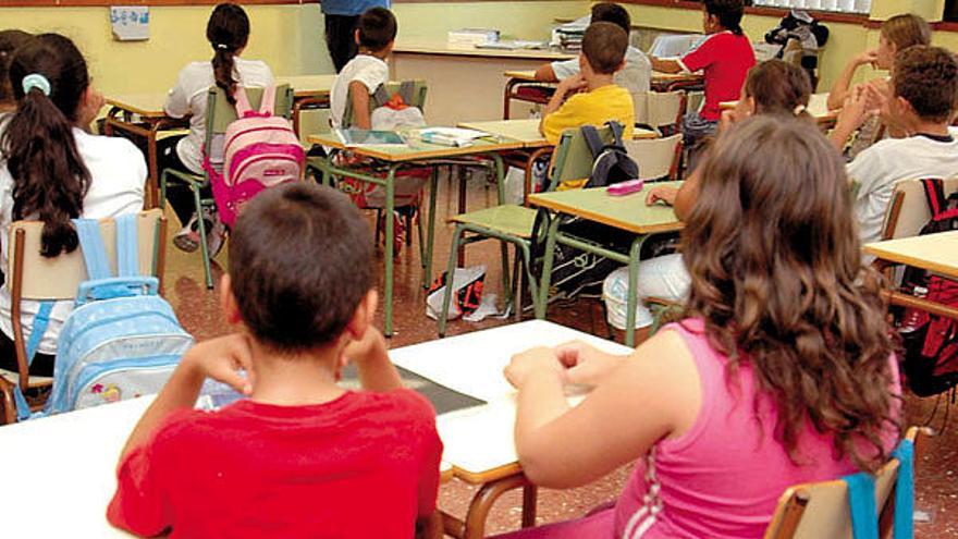 Educación empieza en enero con aulas separadas para menores inmigrantes