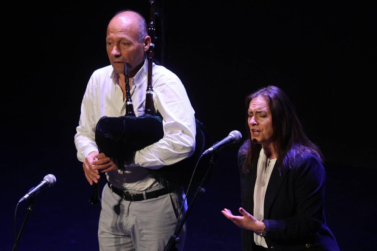 Segunda eliminatorio del concurso de tonada "Ciudad de Oviedo" con la participación de Salvador Ondó y Maribel González Morán