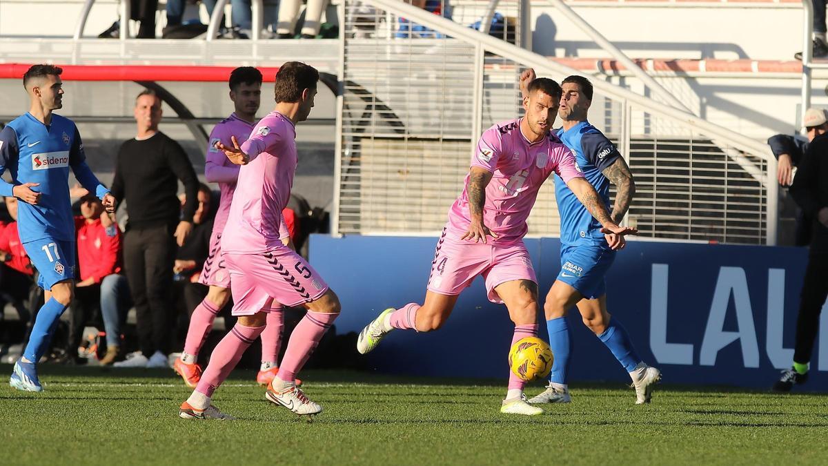 Victoria del Eldense en Lezama frente al Amorebieta