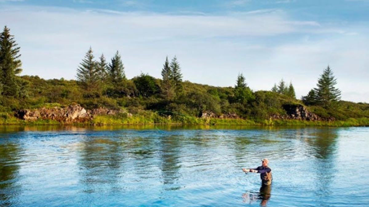 De pesca en Islandia en primavera