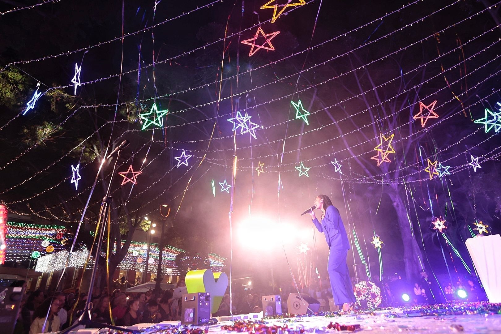 Encendido iluminación navideña Santa Cruz