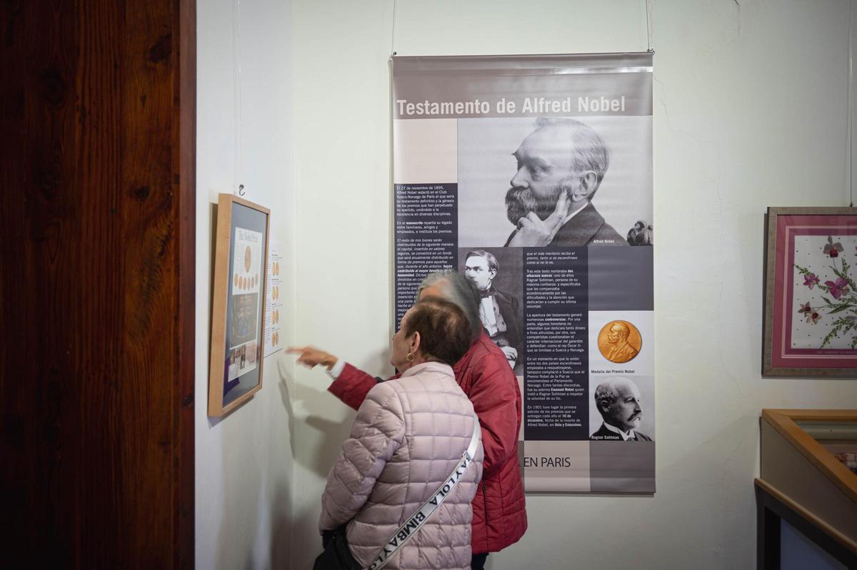 La exposición comienza con un recuerdo para Alfred Nobel.