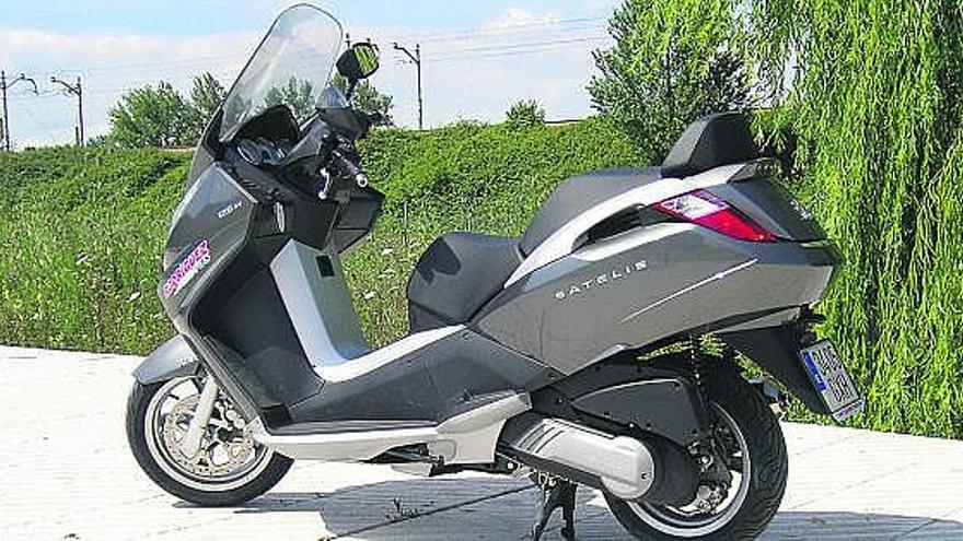 Peugeot Satelis 125.