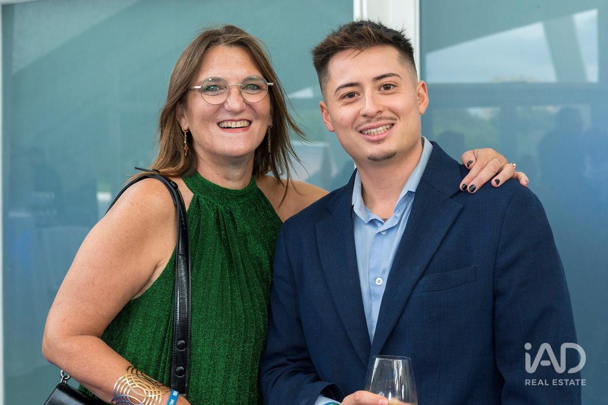 Alejandra Bove amb un company de la xarxa iad Espanya