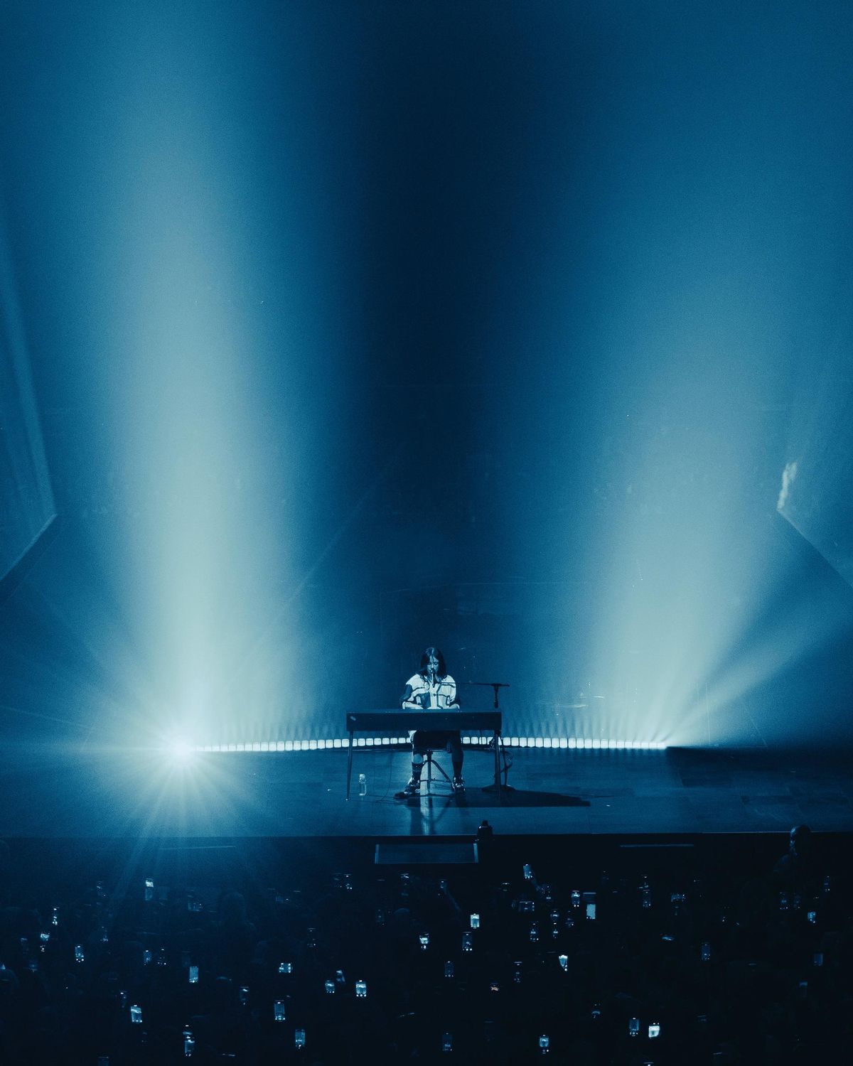Billie Eilish arrasa en su primera fecha en el Palau Sant Jordi