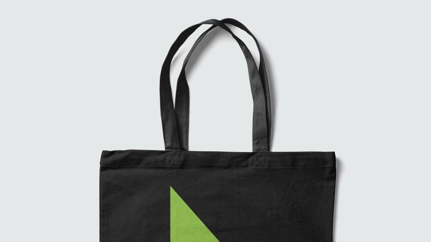 Con la compra del tradicional libro se obsequiará una &quot;tote-bag&quot;.