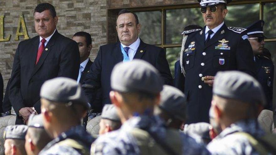 El nuevo presidente de Guatemala será protegido por fuerza de élite del Ejército