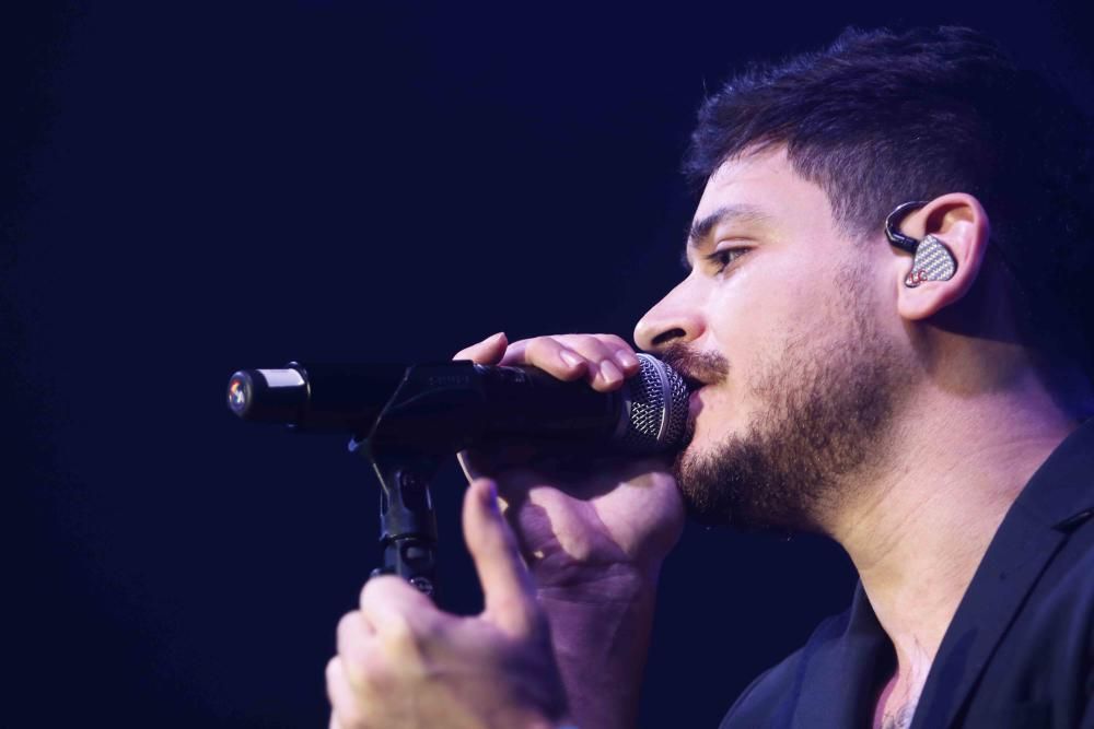 Concierto de Ana Guerra y Luis Cepeda de la gira ImaginBank en la Sala París 15.