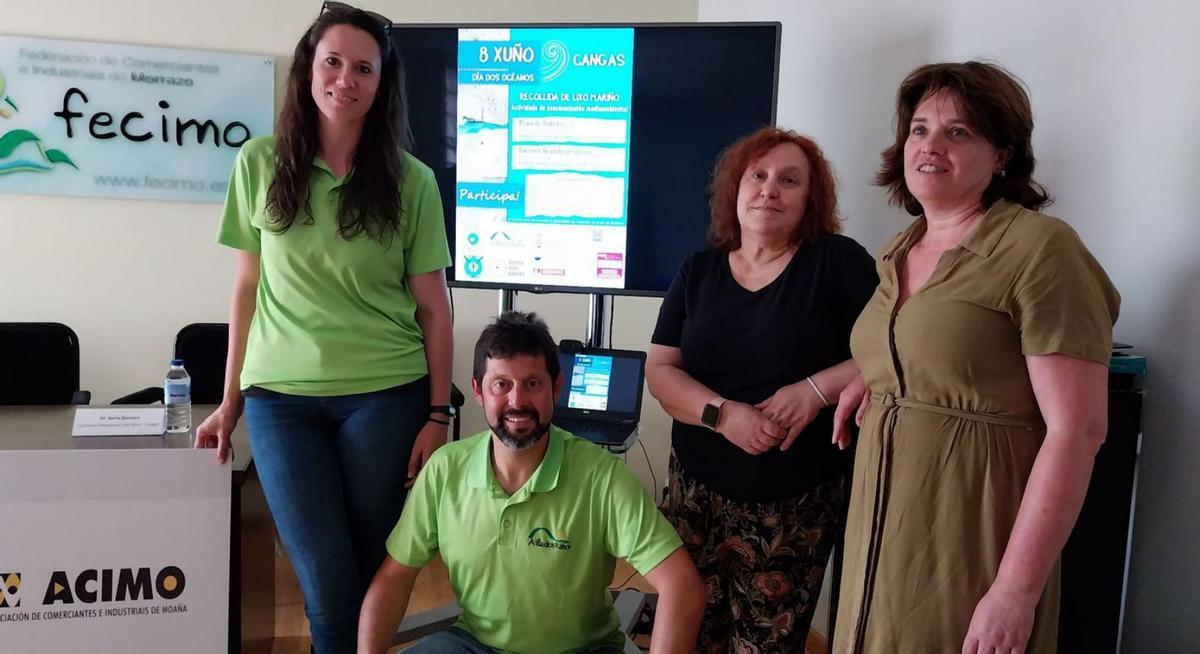 De izq. a dcha.: Lucía Sotelo, Óscar Rodríguez, Carmen Pereiro y Berta Barreiro, ayer en Fecimo.   | // FDV
