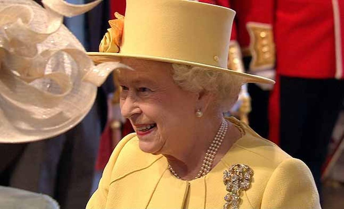 La reina Isabel, a l’arribar a l’abadia de Westminster.