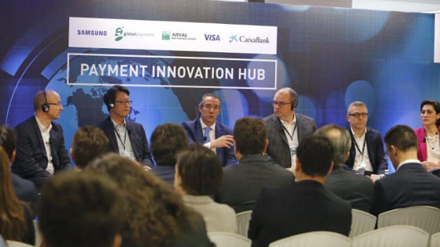 CaixaBank lidera la creación del primer hub de innovación en comercio y medios de pago