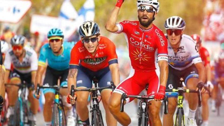 Nacer Bouhanni celebra la victòria en la sisena etapa de la Vuelta