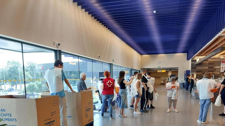 L’Operació Primavera a Igualada recapta 5.600 quilos d’aliments pel Banc de Queviures