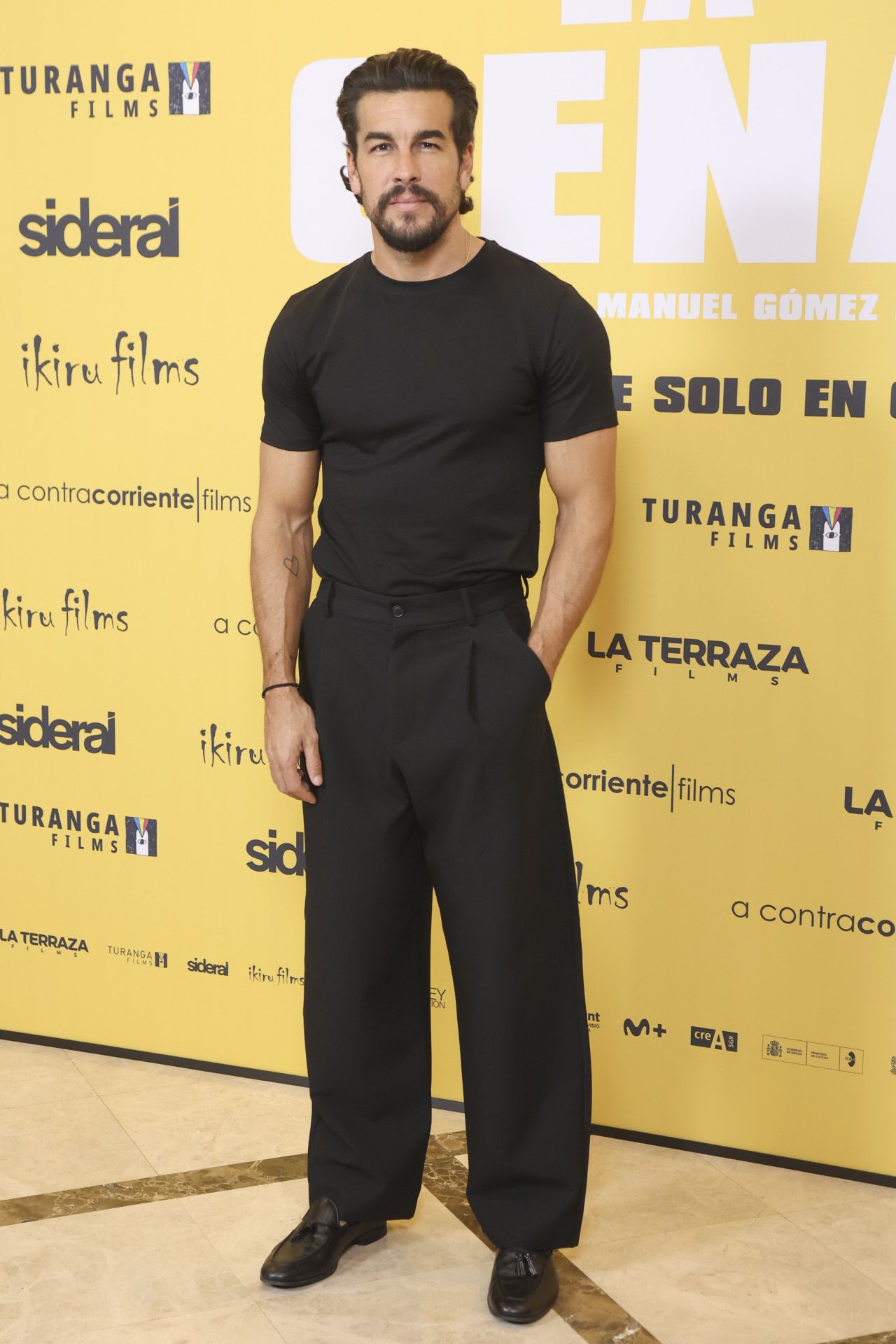 Mario Casas en la première de su nueva película