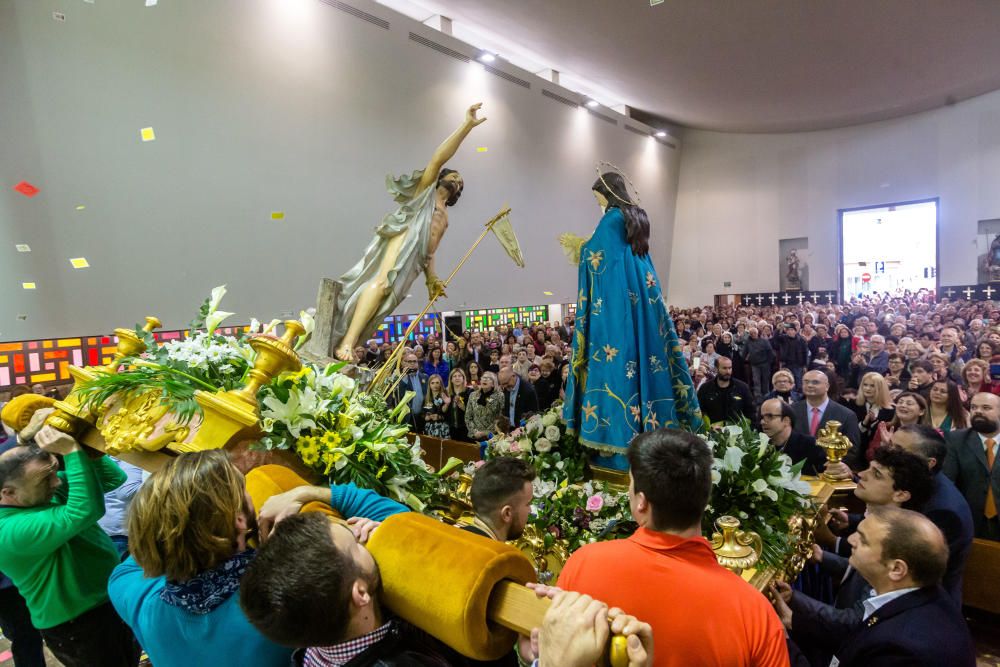 El Encuentro en La Vila se celebra en el templo Cristo Resucitado por la lluvia.