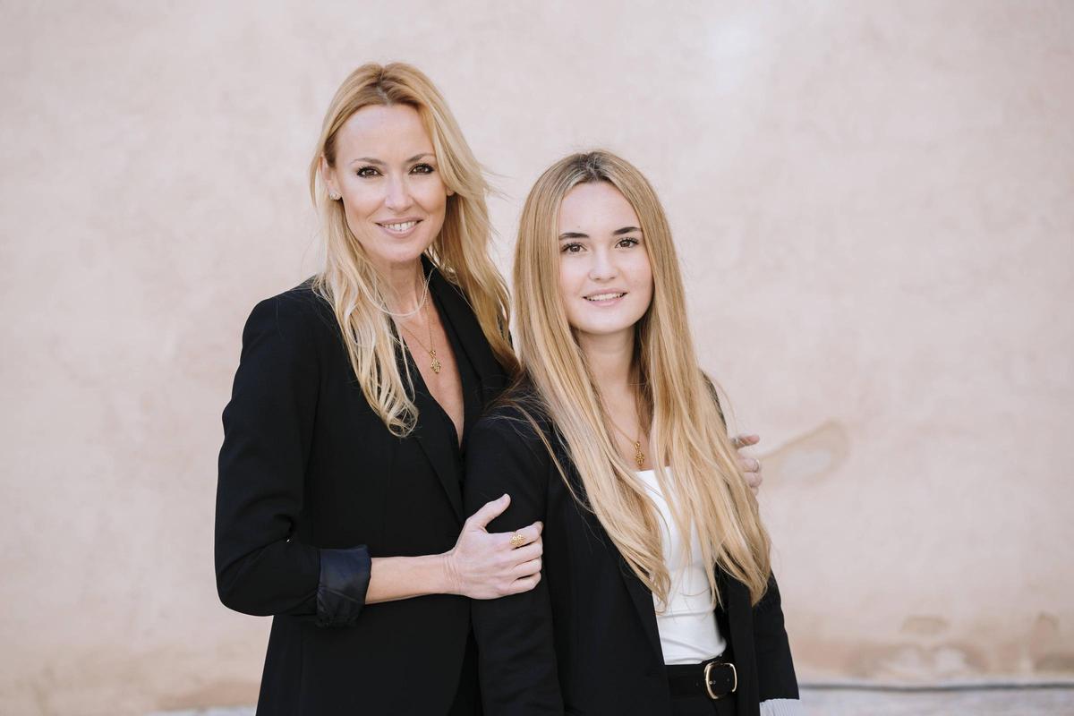 Markenbotschafterinnen Carolina Cerezuela mit iherer Tochter Carla Moyá