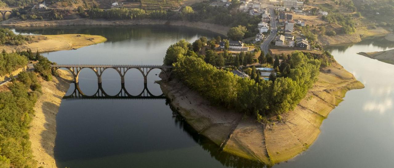 El río Camba, en mínimos.   | // BRAIS LORENZO