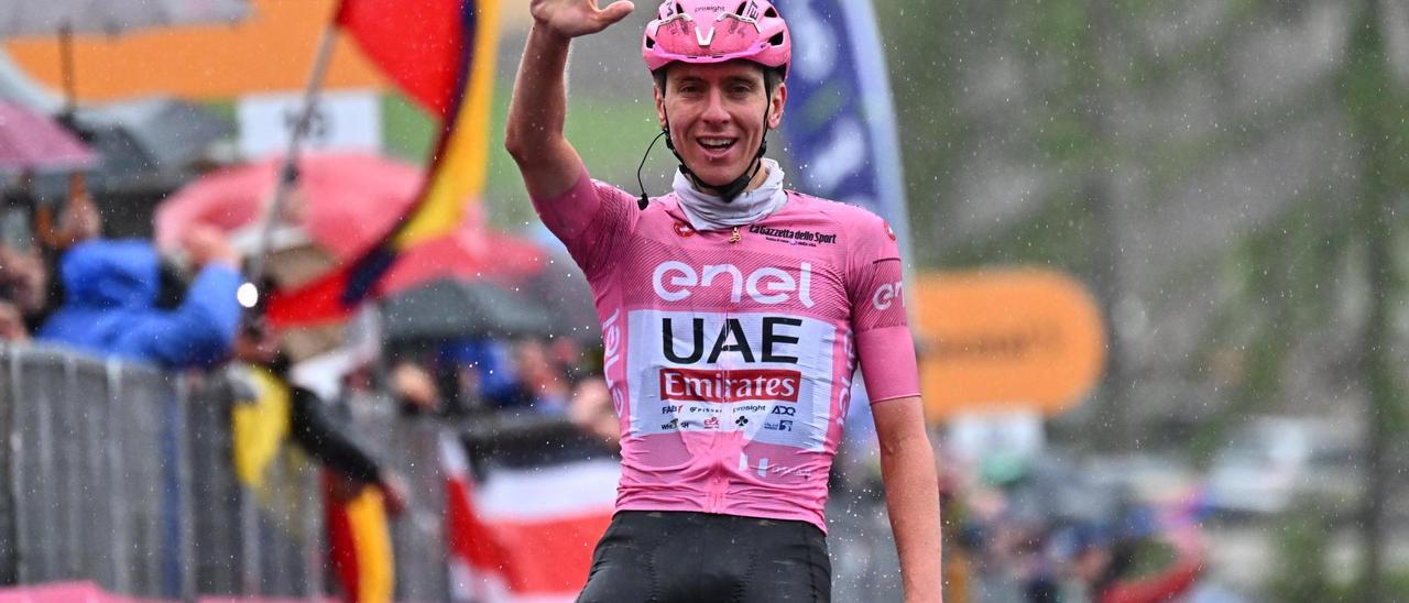 Quinta victoria a lo Merckx de Pogacar en el Giro