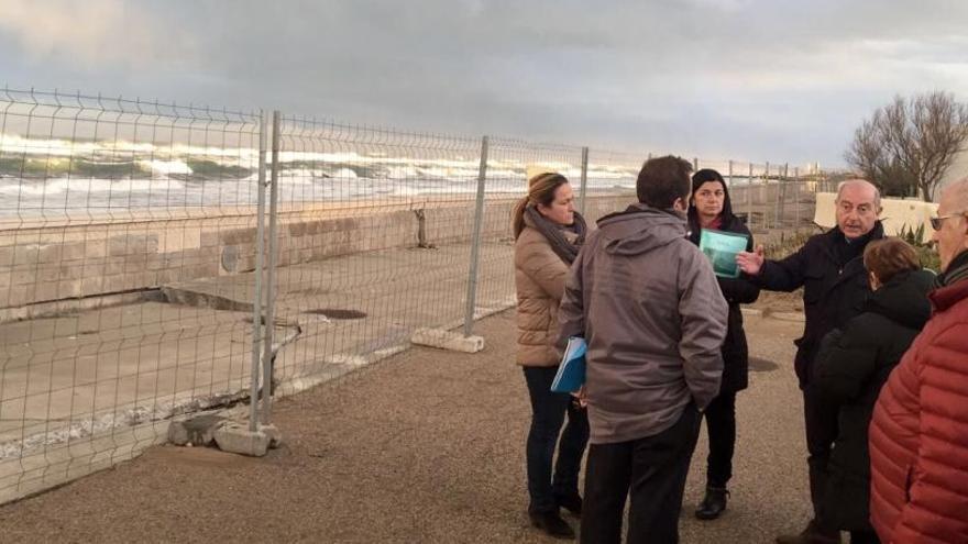 El PP pide urgencia en la reparación de los socavones de la Playa de la Garrofera