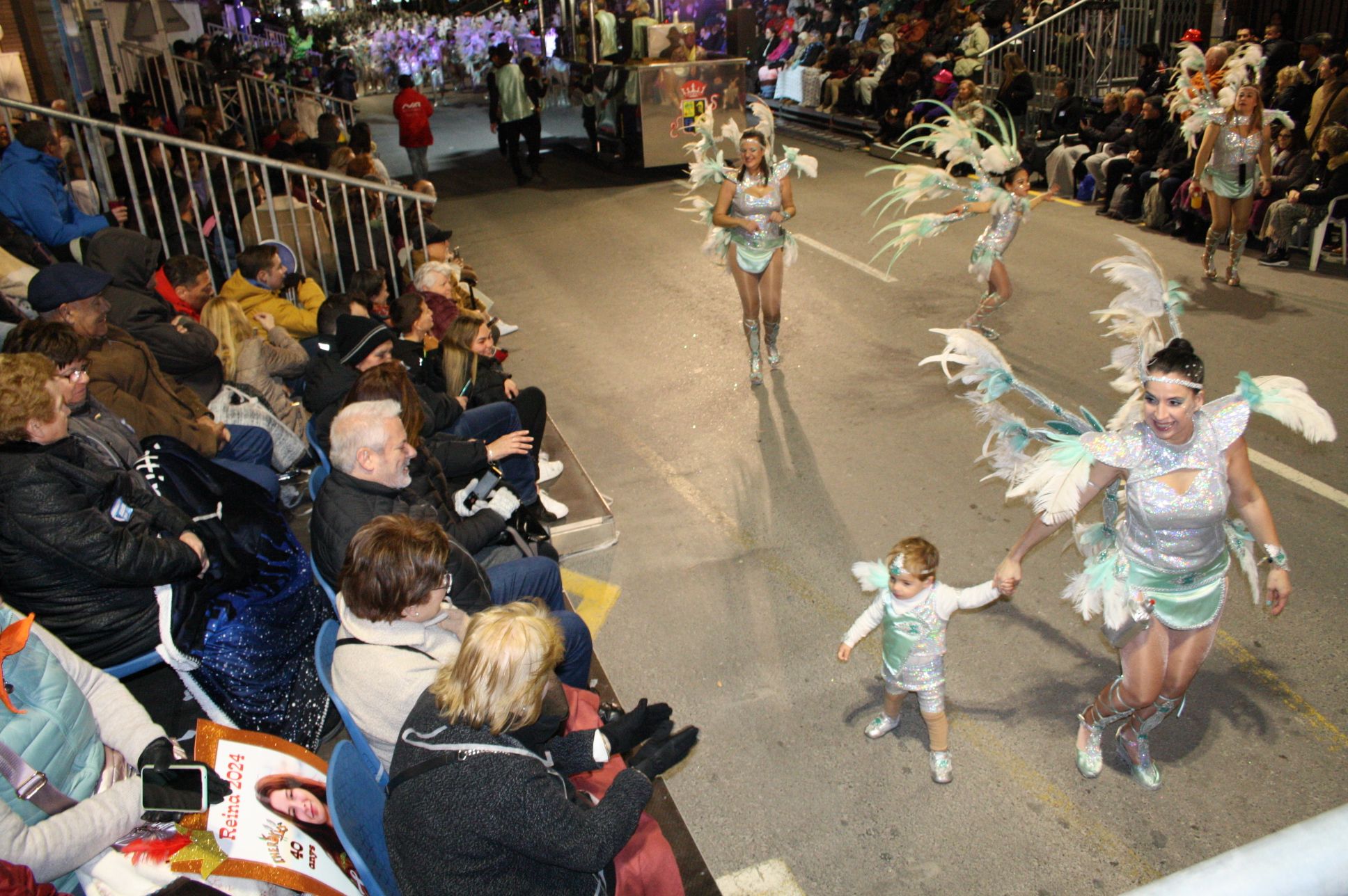 Macrogalería de fotos del primer gran desfile del Carnaval de Vinaròs