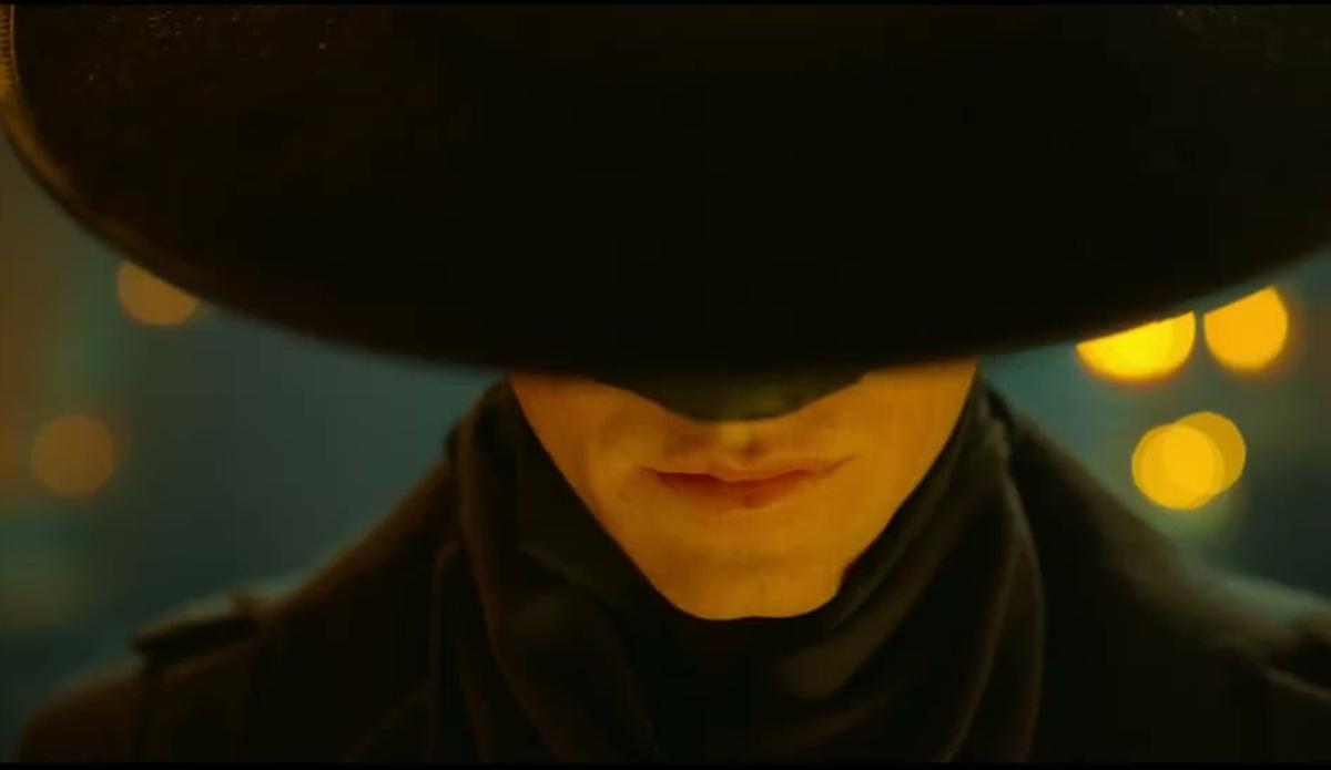 El actor Miguel Bernadeu da vida a Diego de la Vega, también conocido como El Zorro