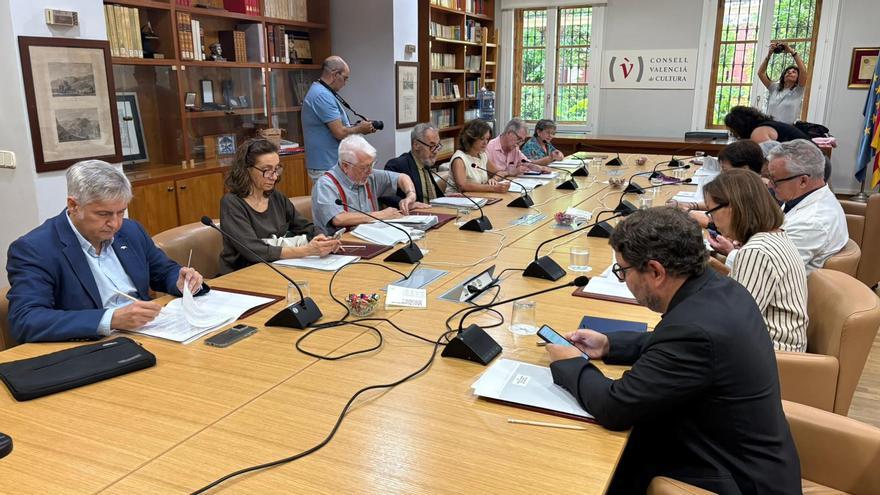 El Consell Valencià de Cultura se adherirá hoy al manifiesto contra la política lingüística del Consell y la asfixia económica a la AVL