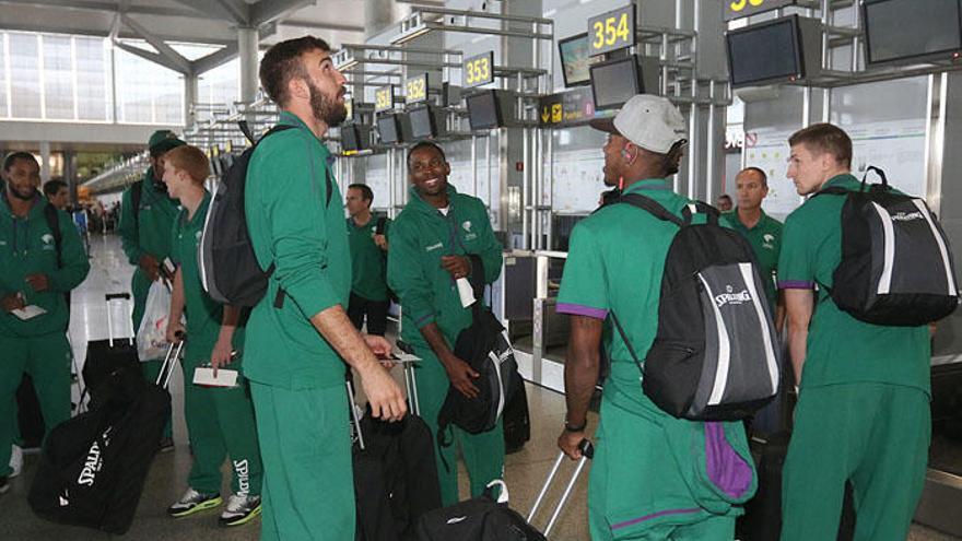 El Unicaja viajó ayer a Múnich para medir hoy fuerzas con el Bayern alemán de Sasha Djordjevic.