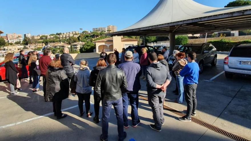 Els treballadors s&#039;han concentrat davant l&#039;hotel per protestar