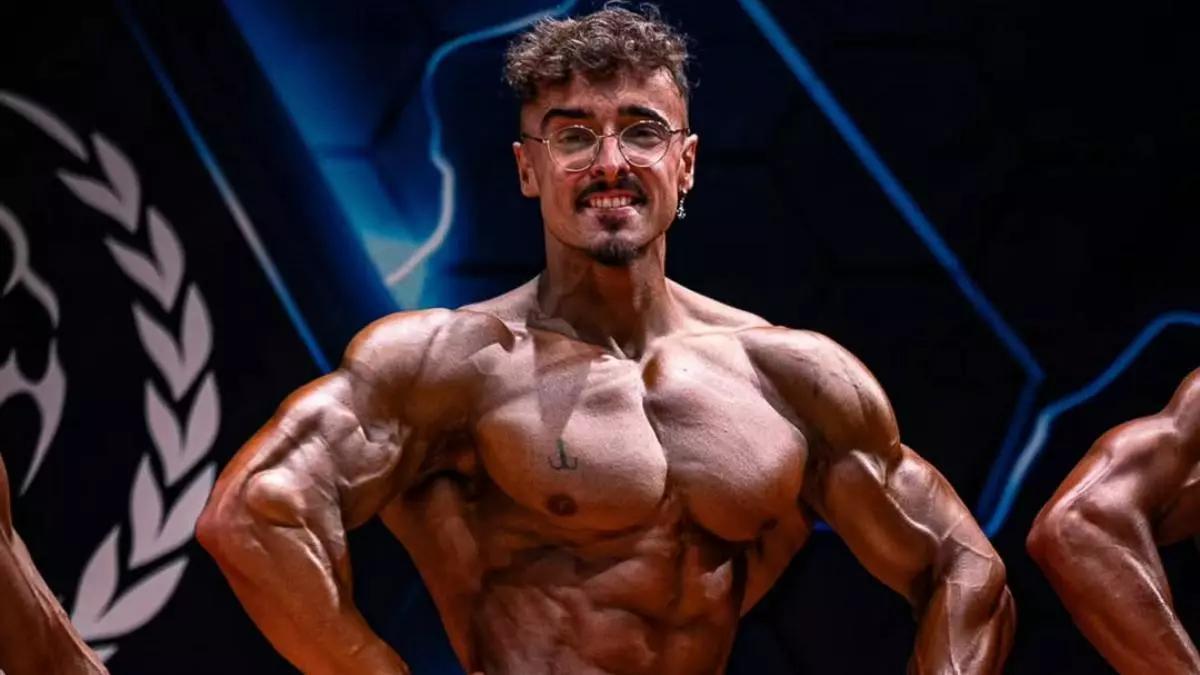 Ander Basurto, culturista:  Llevo 5 años haciendo más de 20.000 pasos diarios. Hacer 10.000 es imposible, me sienta hasta mal la comida, no soy una persona normal 