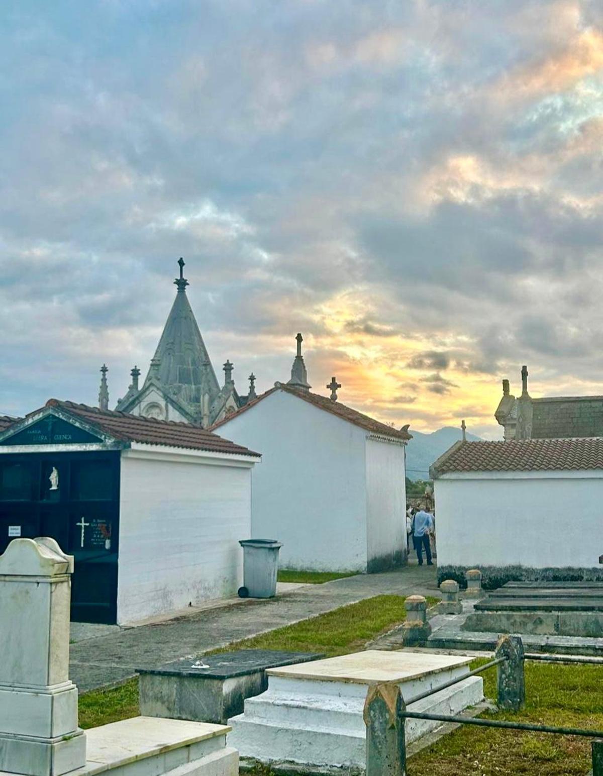 Vista de la cúpula cónica piramidal . Panteón Carlos Pérez. Foto V. Casielles