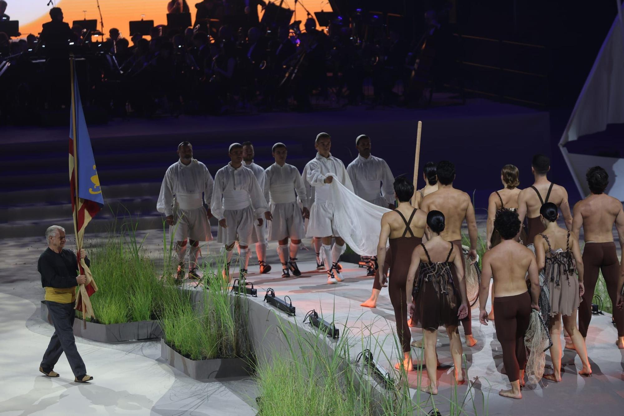 Todas las fotos de la gala de elección de candidatas a fallera mayor de València 2026
