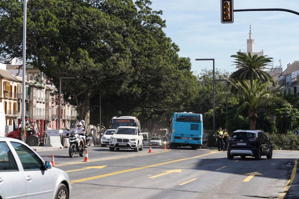 El avance de las obras del metro de Málaga en los tramos entre El Perchel y Atarazanas ha permitado que este lunes la avenida de Andalucía recupere los dos sentidos y que la Alameda de Colón cambie la circulación, permitiéndose únicamente en dirección sur, hacia la avenida Manuel Agustín Heredia, como estaba en 2015.