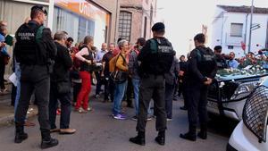 Registro de la Guardia Civil frente a la empresa Unipost, en Terrassa, el 19 de septiembre del 2017.