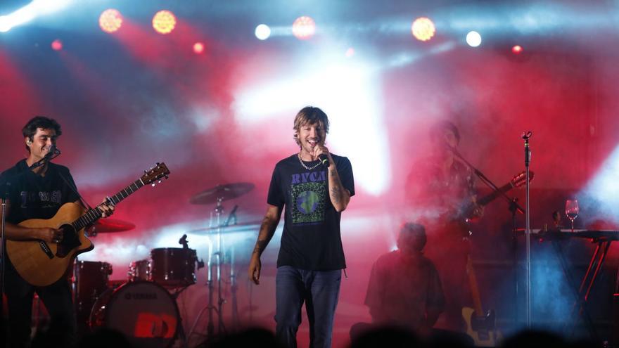 &quot;Marlon&quot; sube a un niño al escenario en su concierto en Bilbao y el vídeo se hace viral