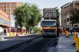 La campaña del asfaltado afronta sus últimos días en el barrio cacereño de San Francisco