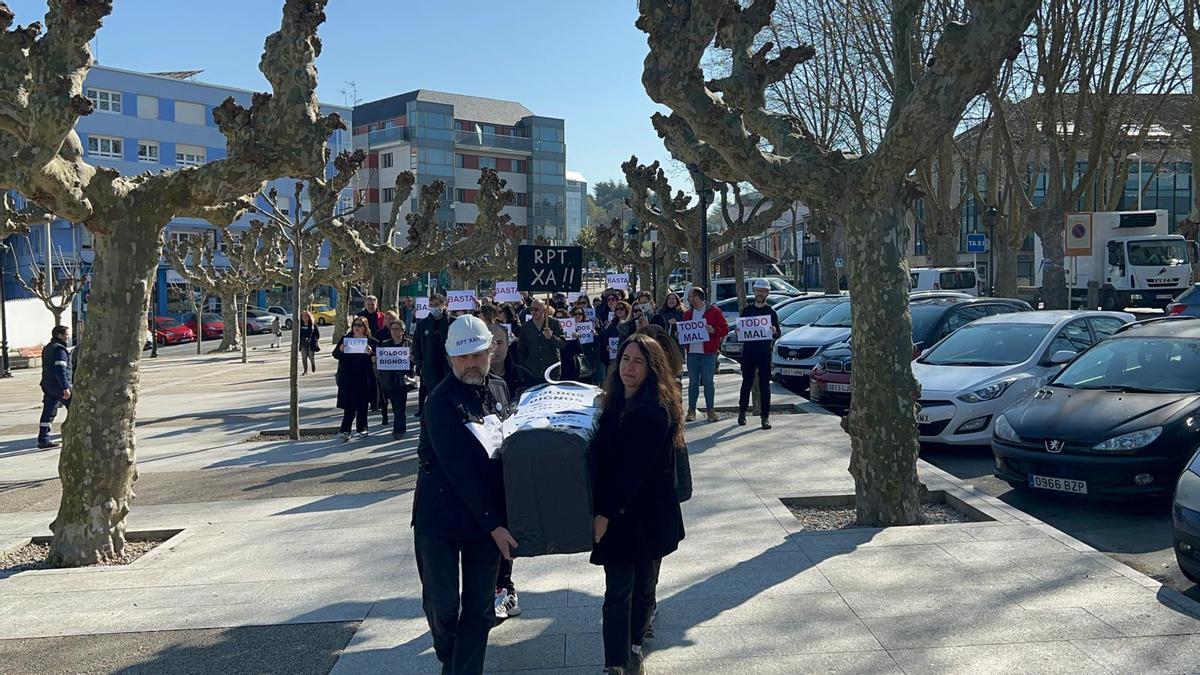 Personal del ayuntamiento de Cambre aumenta las protestas por la falta de personal