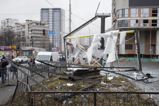 Primeros destrozos materiales