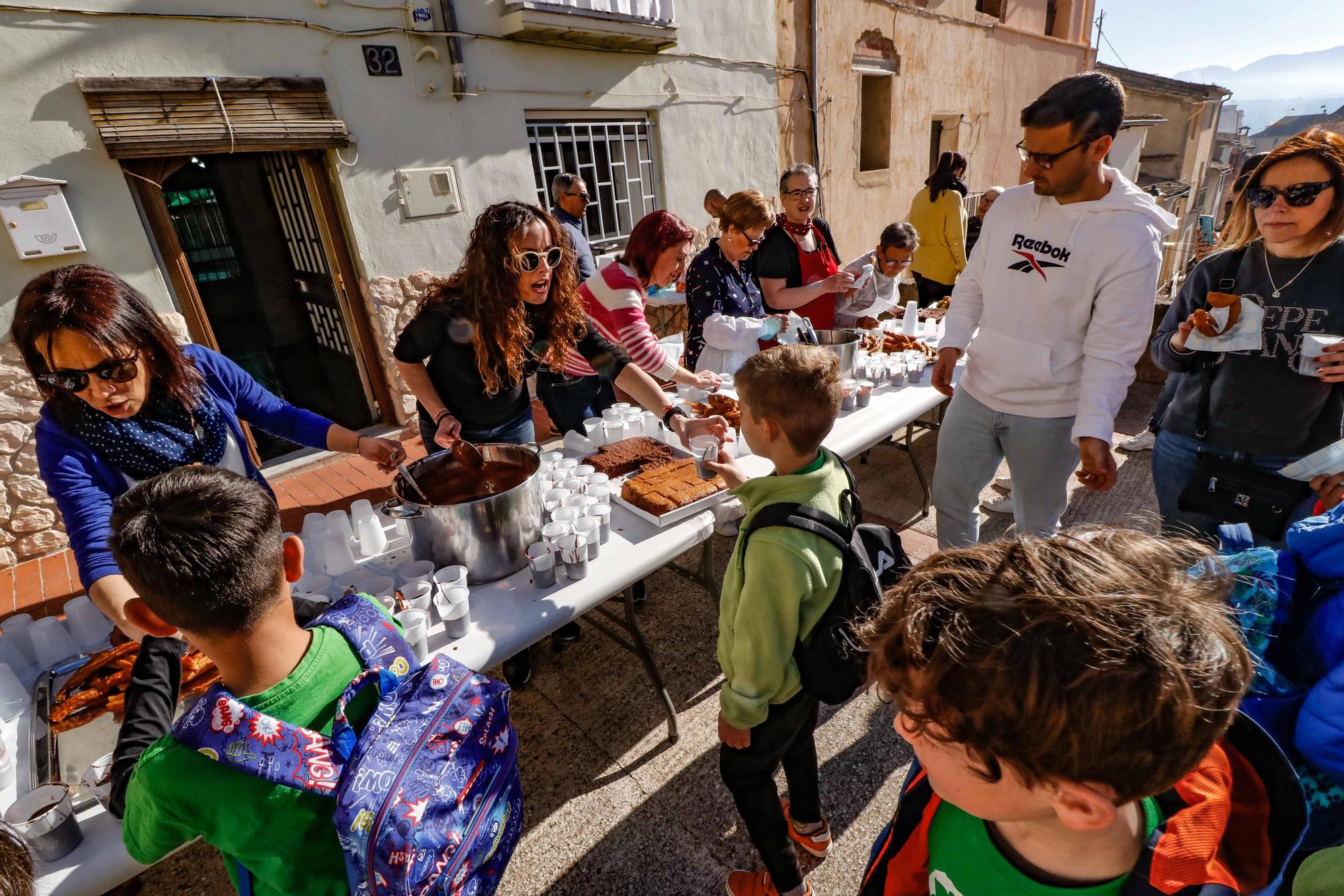 Velles de Serra, Fiesta dels Nanos y Partir la Vieja: tres fiestas de la Edad Media que perduran en la provincia