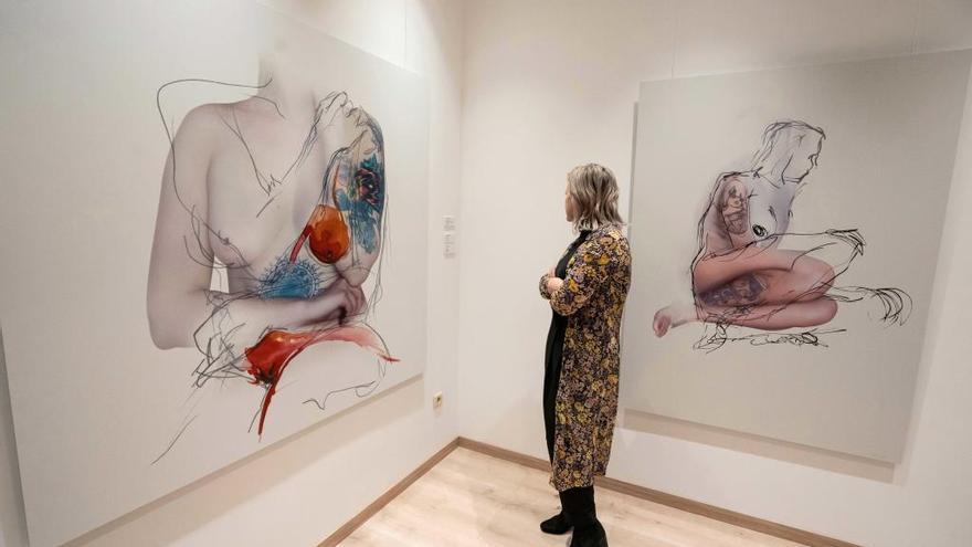 Rita Martorell mostra a Brussel·les les seves obres sobre tatuatges i llençols