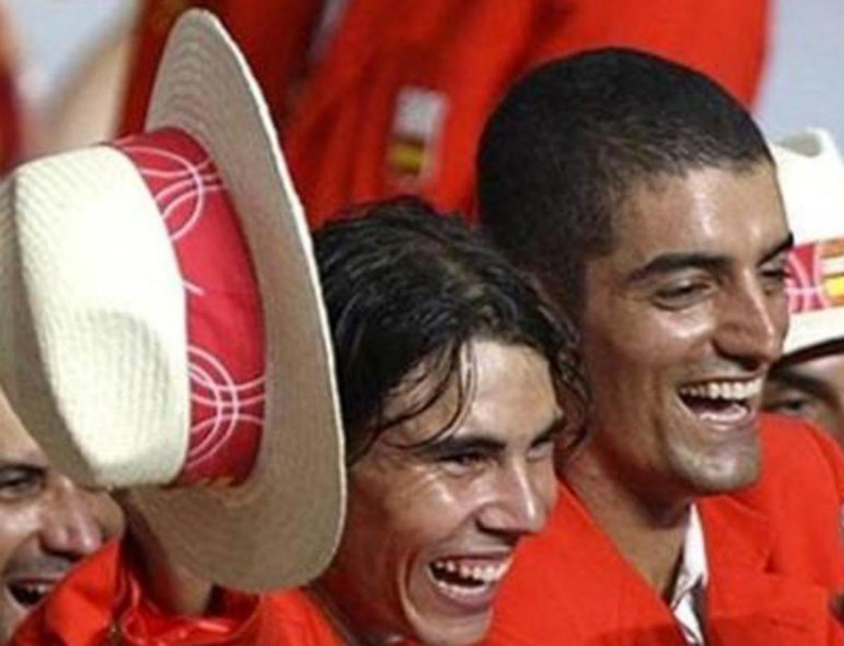 Junto a Rafa Nadal, en el desfile de Pekín 2008. | | E.D.