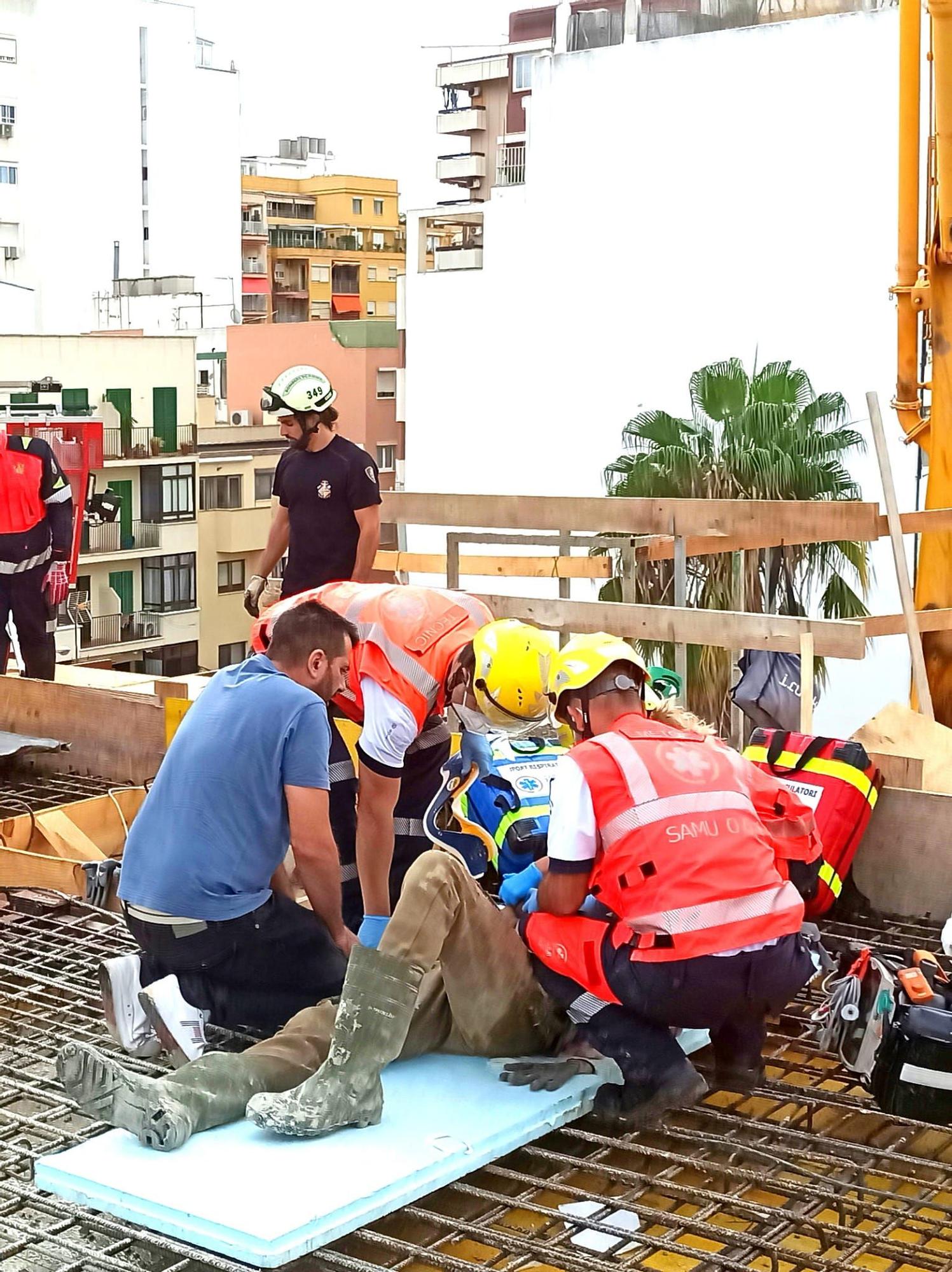 Accidente laboral: un trabajador herido al sufrir una caída en una obra ...