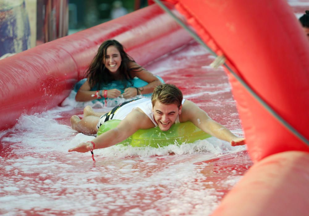 Coca cola celebra el fin del verano en La Malagueta