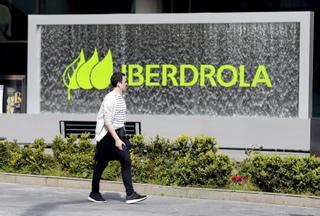 Iberdrola demanda a ACS por competencia desleal