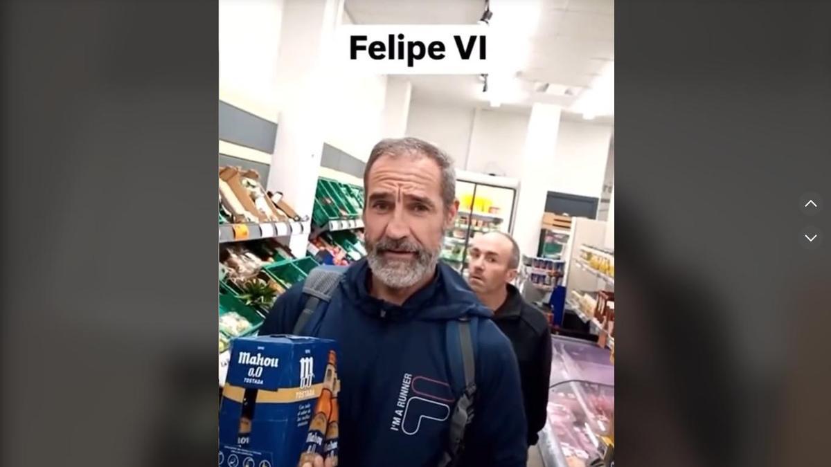 Meme Rey Felipe Felipe VI | El 'rey Felipe' compra cerveza en un supermercado Día